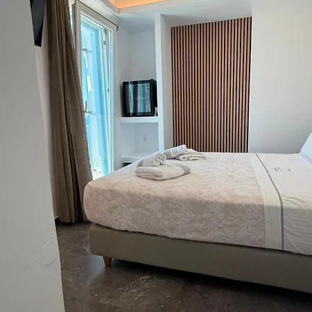 מלון Ibiscus Boutique 3*
